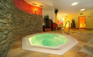 Hotel Toni
