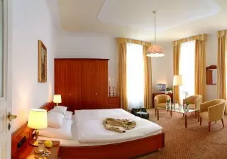 Hotel Weismayr