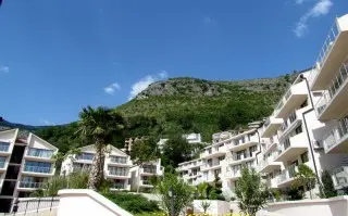 Blue Horizon Apartments