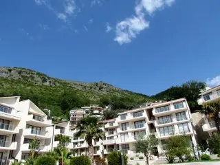 Blue Horizon Apartments