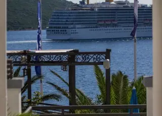 Hotel Xanadu