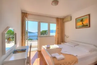 Hotel Xanadu