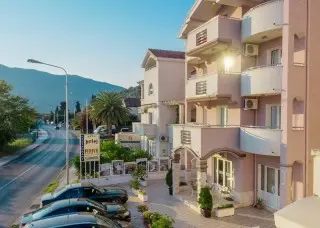 Aparthotel Perper