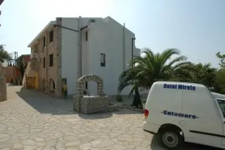 Hotel Mirela