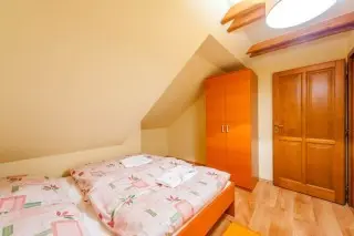 Pinus Apartments