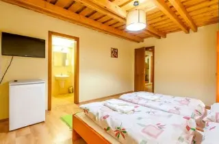 Pinus Apartments