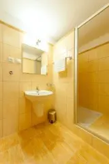 Pinus Apartments