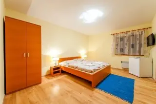 Pinus Apartments