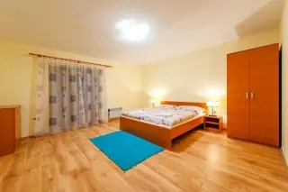 Pinus Apartments