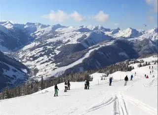 Hotel Alpen-Karawanserai