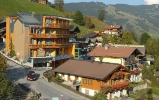 Aparthotel Adler