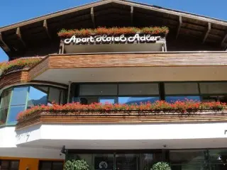 Aparthotel Adler