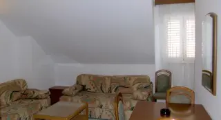 Pensionat  Palac & Pokoje i Apartamenty Prywatne