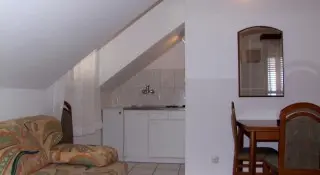 Pensionat  Palac & Pokoje i Apartamenty Prywatne