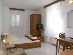 Pensionat  Palac & Pokoje i Apartamenty Prywatne
