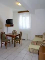 Pensionat  Palac & Pokoje i Apartamenty Prywatne