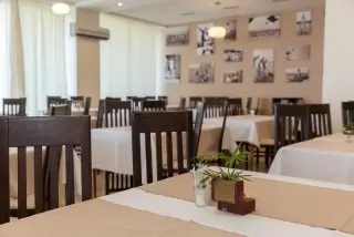 Hotel Omorika Annex