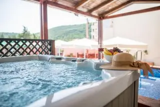 Hotel Montenegro 3* / 4* Dobra Cena