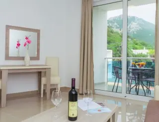 Hotel Montenegro 3* / 4* Dobra Cena