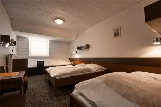 Hotel Junior