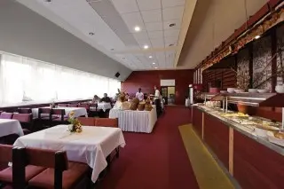 Hotel Junior