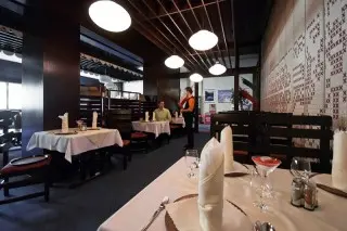 Hotel Junior