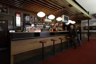 Hotel Junior