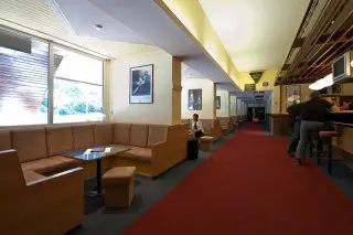 Hotel Junior