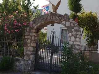 Pansion Casa Bianka 