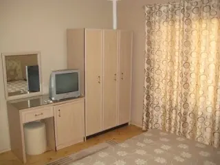 Apartmani & Pansion Holiday