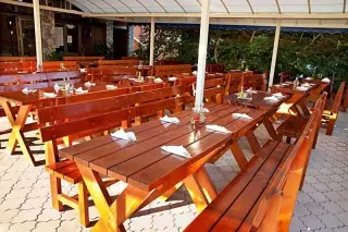 Apartmani & Pansion Holiday
