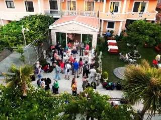 Apartmani & Pansion Holiday