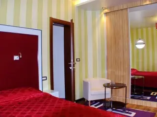 Hotel Meridian