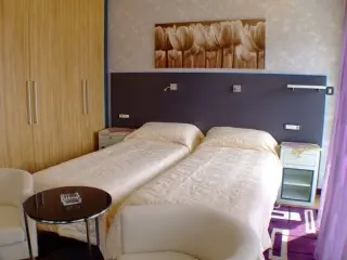 Hotel Meridian