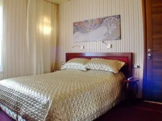 Hotel Meridian