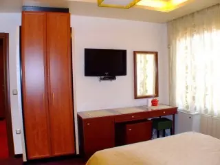 Hotel Meridian