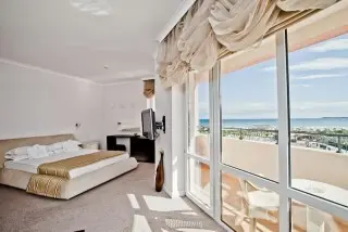 Majestic Beach Resort