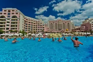 Majestic Beach Resort