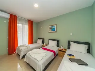 Studio Apartmani Lara & Studio Apartmani Solaris