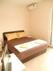 Studio Apartmani Lara S