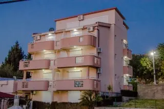 Apartmani Villa Ani - basen w cenie !