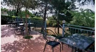 Hotel Ema