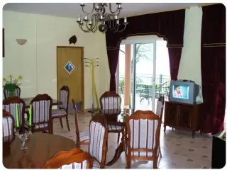 Hotel Ema