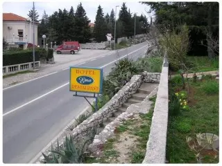 Hotel Ema