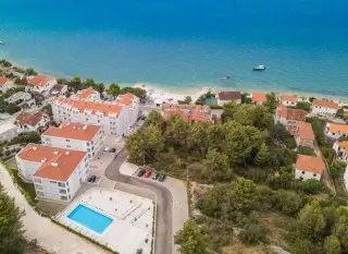  Malo More Resort