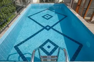 Hotel Twelve