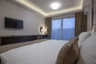 Hotel Twelve