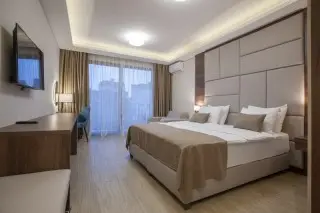 Hotel Twelve