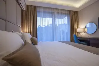 Hotel Twelve