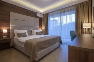 Hotel Twelve